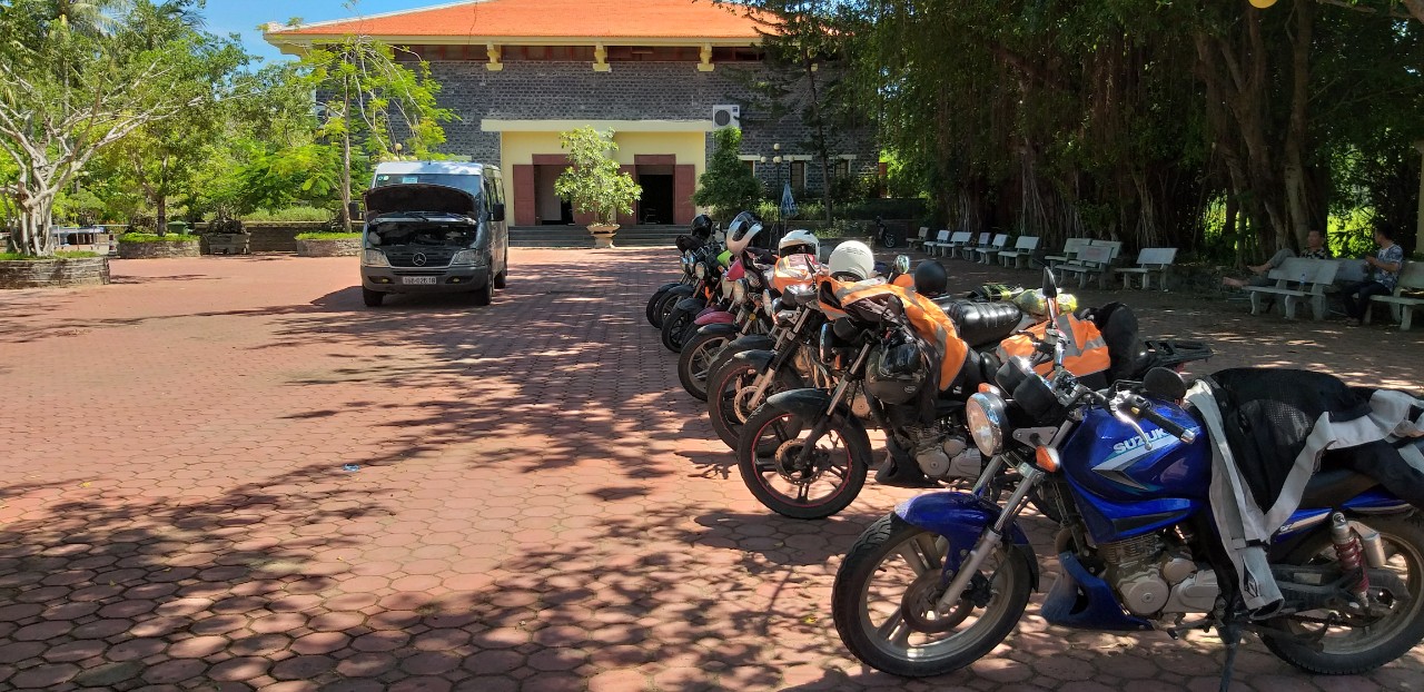 WHAT TO BRING FOR A MOTORCYCLE TOUR IN VIETNAM